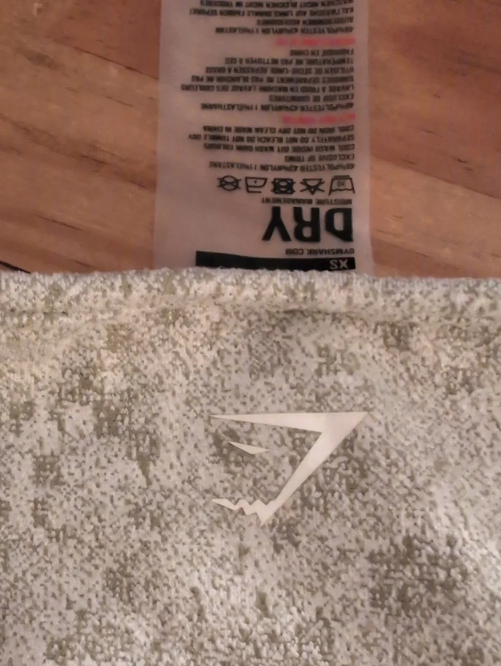 Gymshark Fleur Texture Long Sleeved Key Hole Crop Top, Khaki Marl Color, XS - Picture 6 of 6